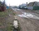 Это переулок,без названия,безымянный,он начинается от д.252 ул.Красноармейская до ул.Матросова д.84  , дорога разбита,вся в глубоких ямах и колеях,ямы     все сезонно наполнены водой -проехать невозможно,а пройти нереально.Требуется строительство дороги.