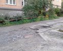 Дорога разбита много лет, на обращения в Администрацию г.Петрозаводска получали только обещания о ремонте еще с 2012 года.