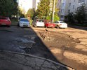 Ужасная дорога к дому 18г на ул. Конева. Один единственный подъезд к дому на 306 квартир находится в состоянии "после бомбежки"!