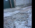 Дорожное полотно (пгт Гаспра, ул. Лесная) практически отсутствует, а состояние того, что осталось, стремительно ухудшается. "Сознательные" граждане регулярно подсыпают дорогу строительным мусором. Обещанный городской администрацией ремонт в 2018 г. не состоялся. На сегодняшний день администрация затрудняется назвать новые сроки ремонта.