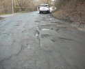 Эта дорога не ремонтируется уже несколько лет. При том, что по этой дороге проходит автобусный маршрут Феодосия-Урочище. Дорожное полотно разбито на 80%. Глубина колдобин достигает 30 см. Создается прямая угроза жизни и здоровью пассажиров. Дети ездят в школу. А ведь дорога проходит в горной местности. Наверное ждут повторения трагедии, которая случилась совсем рядом. Ждут новых смертей?