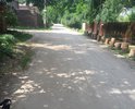 Покрытие ул.Добролюбова меловой щебень и песок.Когда сухо -пылища страшная, когда сыро очень грязно .Обочин и тротуаров нет! Нужен просто асфальт!