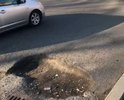 Разрушена ливнёвка, ямы