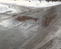 Огромная яма на всю дорогу