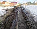 Почти вся ул. Речная в ужасном состоянии. Половина улицы с асфальтовым покрытием в глубоких ямах. Данная дорога ведет к дому интернату для престарелых и инвалидов. Вторая часть дороги от дома №1 до дома №11 грунтовая, в местах где проводилась засыпка щебнем и асфальтной крошкой в приемлемом состоянии. Там где щебнем не засыпали, дорога превратилась в кашу с колеей. На ул. Речной ближе к перекрестку с ул. Ново-Белинского постоянно огромная лужа, в этом месте необходимо сделать водоотвод или приподнять проезжую часть, чтобы вода уходила в сторону леса. Так же на перекрестке ул. Речной и Дачной есть люк с большим перепадом высот, этот участок дороги грунтовый и с большим уклоном, поэтому постоянно размывается водой при таянии снега или сильном ливне. Необходимо выровнять дорогу возле люка.