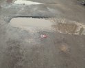 После полного таянья снега, вся улица с ямами и огромной лужей в близи перекрёстка с улицей Пионерской, также между Пионерской и Сосновой улицей огромная яма на всю дорогу, водители! будьте аккуратнее на этой дороге.