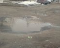 После полного таянья снега, вся улица с ямами и огромной лужей в близи перекрёстка с улицей Пионерской, также между Пионерской и Сосновой улицей огромная яма на всю дорогу, водители! будьте аккуратнее на этой дороге.