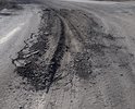Обращение в региональое отделение Общероссийского Народного Фронта в Алтайском крае
Депутаты Закладинского сельского совета Романовского района обеспокоены плачевным состоянием региональной дороги, проходящей через село Закладное до поселка Тамбовский. В период весеннего паводка с 31 марта 2019 года ведется ремонт дороги, соединяющей село Закладное и поселок Тамбовский. Ежедневно через село Закладное провозят щебень многочисленными большегрузными тонарами весом 45 тонн. В результате чего, асфальтовое покрытие дороги села Закладное почти полностью разрушено, образуются глубокие калеи, поднимается грунт.
Из-за разрушения дороги в село перестали заезжать проходящие междугородние автобусы. Жители села вынуждены выходить 3 км на трассу, чтобы уехать в район или г. Барнаул. Другого рейсового транспорта у нас нет.
 Ремонт дороги до поселка Тамбовский продолжается, а от Закладинской дороги скоро ничего не останется. В связи с этим возникают вопросы Кто? Когда? И Как? Будет ремонтировать Закладинскую дорогу и будет ли ремонтировать вообще?

Совет депутатов Закладинского сельского совета:
Лысенко С.И.
Мальнева М.Ф.
Хандогина Н.В.
Рымарь Н.И.
Чупина О.А.
Скубко С.И.
Байрамова К.К.
Некрасова Т.В.
Трунова О.И.