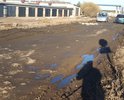 Городская дорога имеет грунтовое покрытие, грейдирование дороги и расчистку от снега за свой счёт производят владельцы гаражей и овощных ям, расположенных вдоль дороги.