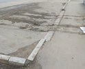 После раскопок городские службы не спешат с латанием покрытия, будь то проезжая часть или пешеходная зона
