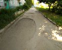Дворовая дорога на улице Северодонецкая, г. Новомосковск находится в ужасном состоянии. Более 15 лет не производился ремонт дорожного покрытия. Трудно проехать к дому при этом не зацепиться защитой двигателя. Проезд к дому приносит материальные убытки в плане ремонта бамперов автомобиля. Обращения в администрацию никак не помогли, приходили лишь отписки о том, что ремонт производиться не будет.