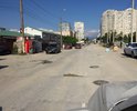 На проезжей части по ул. Хворостянского, от строения № 16 до строения № 18, имеются множественные выбоины, не соответствующие требованиям ГОСТ Р 50597-2017. Пожалуйста, примите меры к ремонту дороги.