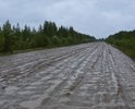Дорога грунтовая, ровняется очень редко, после дождей (которые в этом регионе постоянно) проехать просто не возможно