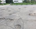 Дорога просто убитая. Проехать невозможно.