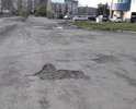 Данному участку дороги, расположенной в районе улицы Советской 225-227, требуется ремонт.