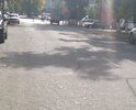 Участок дороги по улице Гагарина (от ул. Щетинкина-Кравченко до ул. Кочетова) в трещинах, покрытие неровное.
