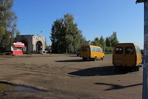 Поселок маршрутка. П.Руэм ипподром. Руэм Марий Эл остановка. Старый Руэм 1990. Руэм улица Садовая 11.