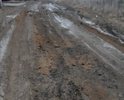 Дорогу все время делали сами жители, поэтому в администрации Наро-Фоминска все время отвечали что дорога хорошая. Но в 2019 году земли вокруг деревни Алексеевка отдали в аренду под теплицы, может и законно. В итоге проезжающие грузовики вконец разбили дорогу и доступ жителей к своим домам практически превратился в квест. Скорая и МЧС в случае возникновения проблем не сможет к нам доехать