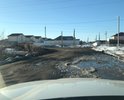 Дорога в поселке Западный-1 от пересечения с улицей Гагарина до бульвара Юности - покрытие б/у асфальт каждый год после зимы размывает в ямы. Потом запускают грейдер - он немного выравнивает поверхность, но в основном все ямы остаются