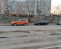 Во Владивостоке на улице Терешковой от дома №7 до дома №10, асфальт практически отсутствует