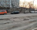 Во Владивостоке на улице Терешковой от дома №7 до дома №10, асфальт практически отсутствует