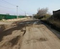 Большегрузные автомобили, которые ездят на ГОРТОП и ГОРГАЗ, разбили всю дорогу.