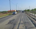 В результате движения большегрузных автомобилей при строительстве объездной дороги г. Хабаровска полностью пришло в негодность дорожное полотно на участке ул. Новая - ул. Придорожная.