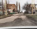 Часть дороги по ул. Энгельса перекресток с Горького. Много лет водоканал разрывал ремонтировал трубы. Образовалась яма. Дорожка пешеходная уничтожена. Осенью и весной целое озеро. Грузовые машины увеличивают яму.