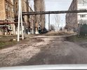 Часть дороги по ул. Энгельса перекресток с Горького. Много лет водоканал разрывал ремонтировал трубы. Образовалась яма. Дорожка пешеходная уничтожена. Осенью и весной целое озеро. Грузовые машины увеличивают яму.