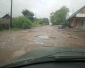 Огромные ямы на всем протяжении улицы