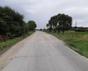 А/д Козельск - Белев. На протяжении многих десятилетий отсутствует дорожное покрытие на 2-х километровом участке от деревня Юрино Козельского района до границы Калужской и Тульской областей. В целом а/д Козельск - Белев в ужасном состоянии, но только на участке идущем по Калужской области, причем по Тульской области данная дорога в идеальном состоянии, с разметками и знаками. Эта дорога очень нужна жителям обеих районов и областей.