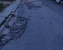 На улице Совхозная разрушено асфальтобетонного покрытия. 
В  апреле 2020 года после сильного ливня часть асфальтобетонного покрытия вымыло.