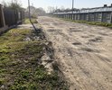 дорога находится в отвратительном состоянии, грейдеруется 1-2 раза в год, всё остальное время находится примерно в подобном состоянии. с одной стороны находится войсковая часть, с другой - Уссурийское Суворовское военное училище. Проезжие части улиц Афанасьева и Лермонтова заасфальтированы, а соединяющая их дорога - в ужасающем состоянии. При том, что этот участок находится в 3-5 минутах от центра города.