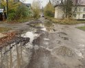 Дорога в центре города! Находится в ужасном состоянии единственная дорога к домам, освещение отсутствует,дренаж отсутствует, вода стоит затопляет жилые дома. Ремонт не производился с советских времён.