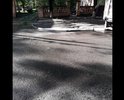 на этом участке двора нет установочных неровностей из за этого невозможна переходить дорогу детям идущим в школу