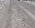 Ул.9 января, вся во множественных ямах и выбоинах.Из под асфальта виднеются старые кирпичи. Требуется КАПИТАЛЬНЫЙ ремонт данного участка, длиной 1.28км.