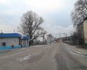 Старая и убитая дорога в центре города.Было множество латочных ремонтов, с применением самой современной кирпичной укладки. Но не помогло. Интересно, в Москве тоже кирпичами дороги делают?
Требуется: капитальный ремонт данного участка дороги,
           водостоки,
           другая придорожная инфраструктура.