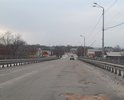 Мост требует капитального ремонта с водостоками и другими инженерными решениями.
Был проведен ремонт, отличным новым кирпичом.И кто только деньги списывает на такие ремонты. 
Ждем капитального ремонта весной 2021г.