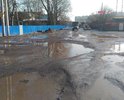 Ремонт данного участка дороги не производился лет 10. В настоящее время ямы глубиной 50 см, тротуара нет.