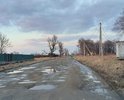 Прошу обратить внимание на дороги общего пользования(ходит рейсовый автобус)  относящиеся к краевым дорогам Приморского края (ул. Ленинская, Чкалова и местного значения - ул.Гарнизонная, Звездная).Каждый год получаем официальный отказ от ремонта со ссылками на нехватку денежных средств на ремонт дорожного полотна, между тем каждый год тратятся деньги на формальный ямочный ремонт,который не затрагивает ям, в итоге ямы невозможно объехать даже по обочинам!!!