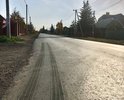 Красноярский район Самарской области рапортует о качественных дорогах района, сделанных по нац.проекту , но на фото уже просевший асфальт  колейность на сданной дороге 2020 года