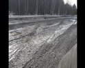 На участке дороги Николо-Павловское Алапаевск с 60 по 63 км отсутствует твёрдое покрытие дороги, а по ней двигаются междугородние и детские автобусы.