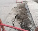 По ул. Котовского провалился старый асфальт. Так же требуется дополнительное освещение данной улицы.