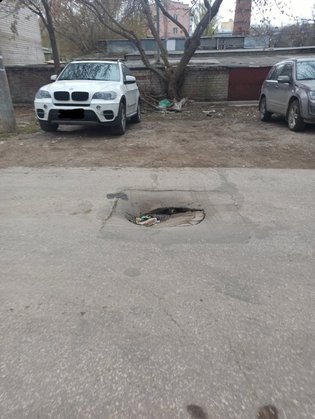 None, Печерская улица