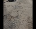 асфальт разбит, ямы на дороге