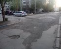 Дорога между домами Тихвинская 24-28. Как-то можно организовать ремонт?