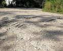 Металлические стержни торчат из плит уже более 30 лет прямо у входа в индустриальный техникум.  Все это время плиты рассыпаются, оголяя металлические стержни и эпизодическое срезание арматуры не решает проблему. Плиты находятся на дороге внутри оживленного микрорайона, по которой ходят все от пенсионеров до учащихся 1 школы и студентов техникума. На моей памяти здесь многократно получали травмы или переломы. Просим наконец-то решить проблему глобально, убрать эти плиты и организовать укладку асфальтового покрытия, хотя бы потому что эта опасная зона находятся прямо перед входом в учебное заведение.