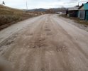 Данный участок относится по статусу к лесовозной дороги но на здесь стоят жилые дома и потому необходимо нормальное асфальтированное покрытие и тротуар так как по этой улице часто ходят пешеходы и в том числе дети.