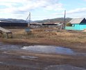 Улица Полевая есть грунтовая подушка но не делалась с 80-ых годов требует отсыпки песчано-гравийной смесью или дробленкой. На первоначальном этапе. Половина участка на глине и вообще нет подушки из гравия и дробленки в дождливый период сплошная грязь. Нет асфальта. Есть участки старого асфальта положенного еще в 70-е годы колхозом.