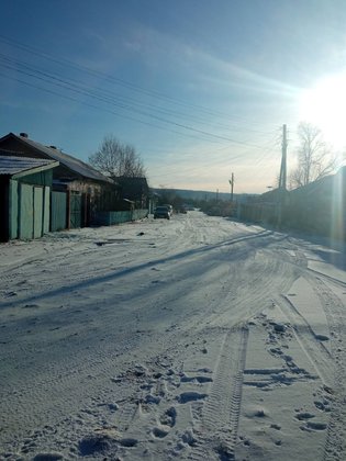 None, Молодёжная улица